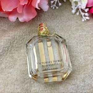 Victoria's Secret Bombshell Italian Iris